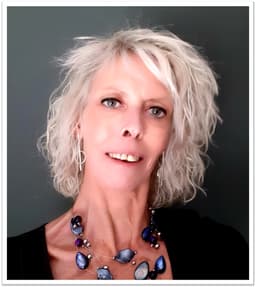 ARTeljé Esther Hoskens logo