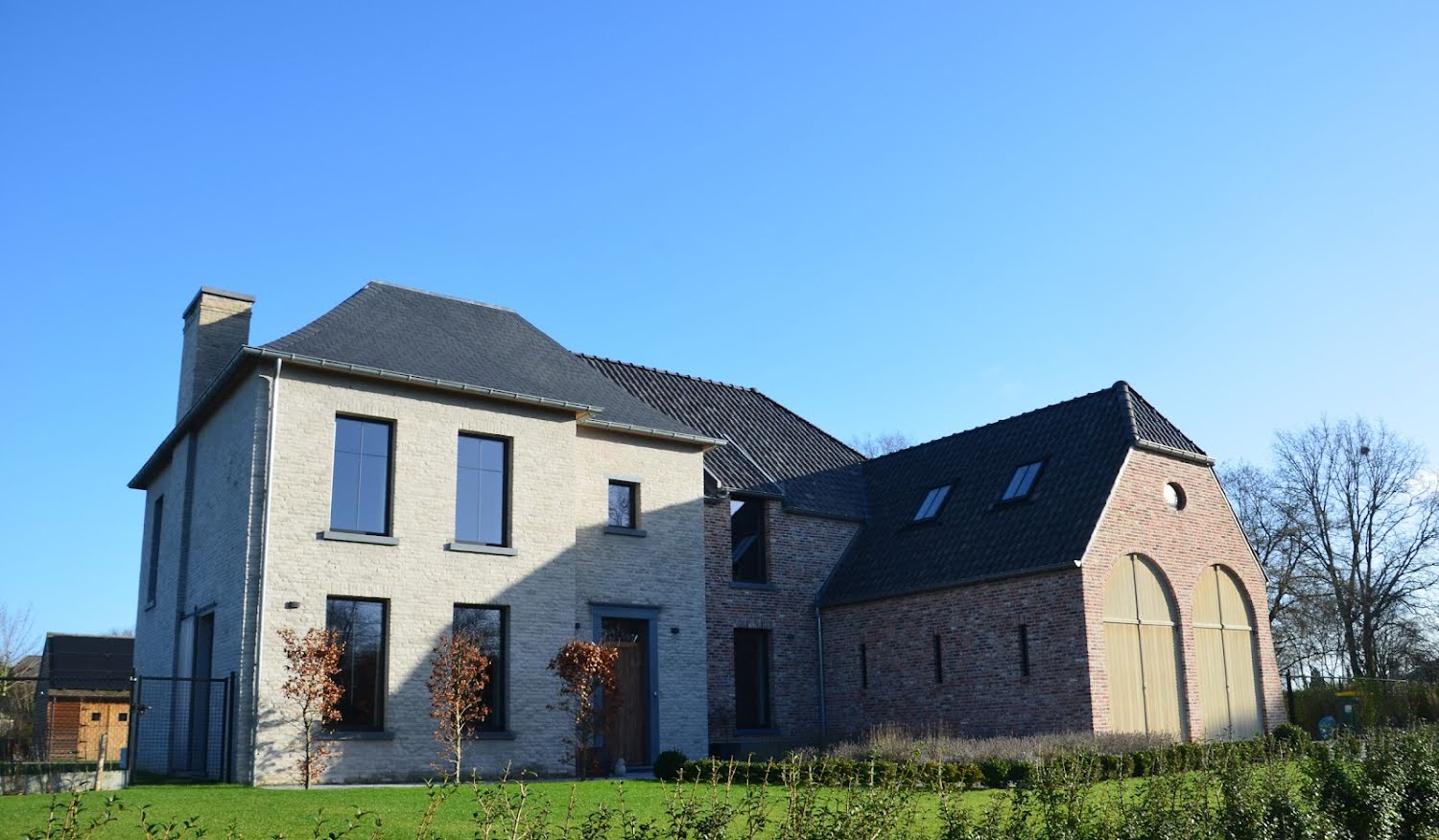 Dakwerken Van den Eynden logo